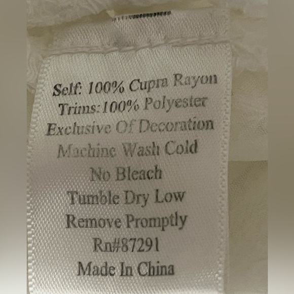 JOHNNY WAS WHITE EMBROIDERED CUT OUT CAFTAN STYLE TOP, SIZE S - Picture 9 of 9